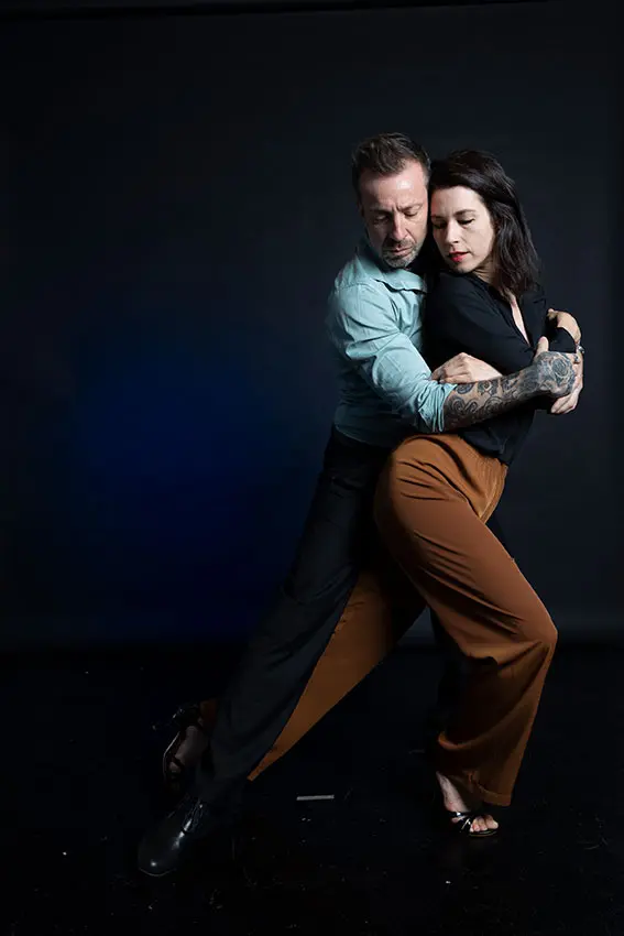 Lise et Braulio, profs de tango à Fribourg Lise Corpataux et Braulio Martos, enseignants de Tangolove à Fribourg, dans une figure de tango argentin